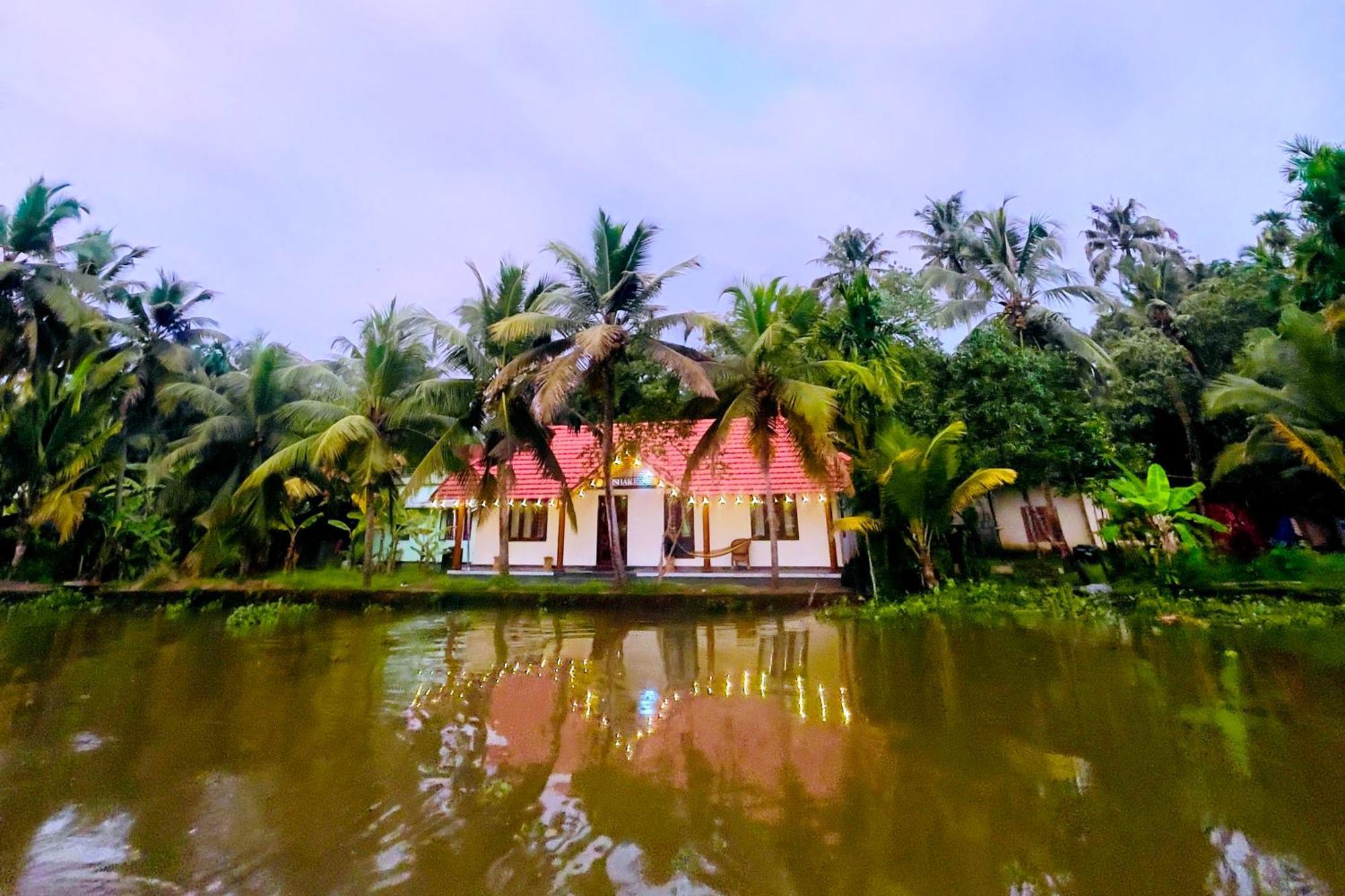 Tulsi Kayal Retreat Champakulam Exterior foto