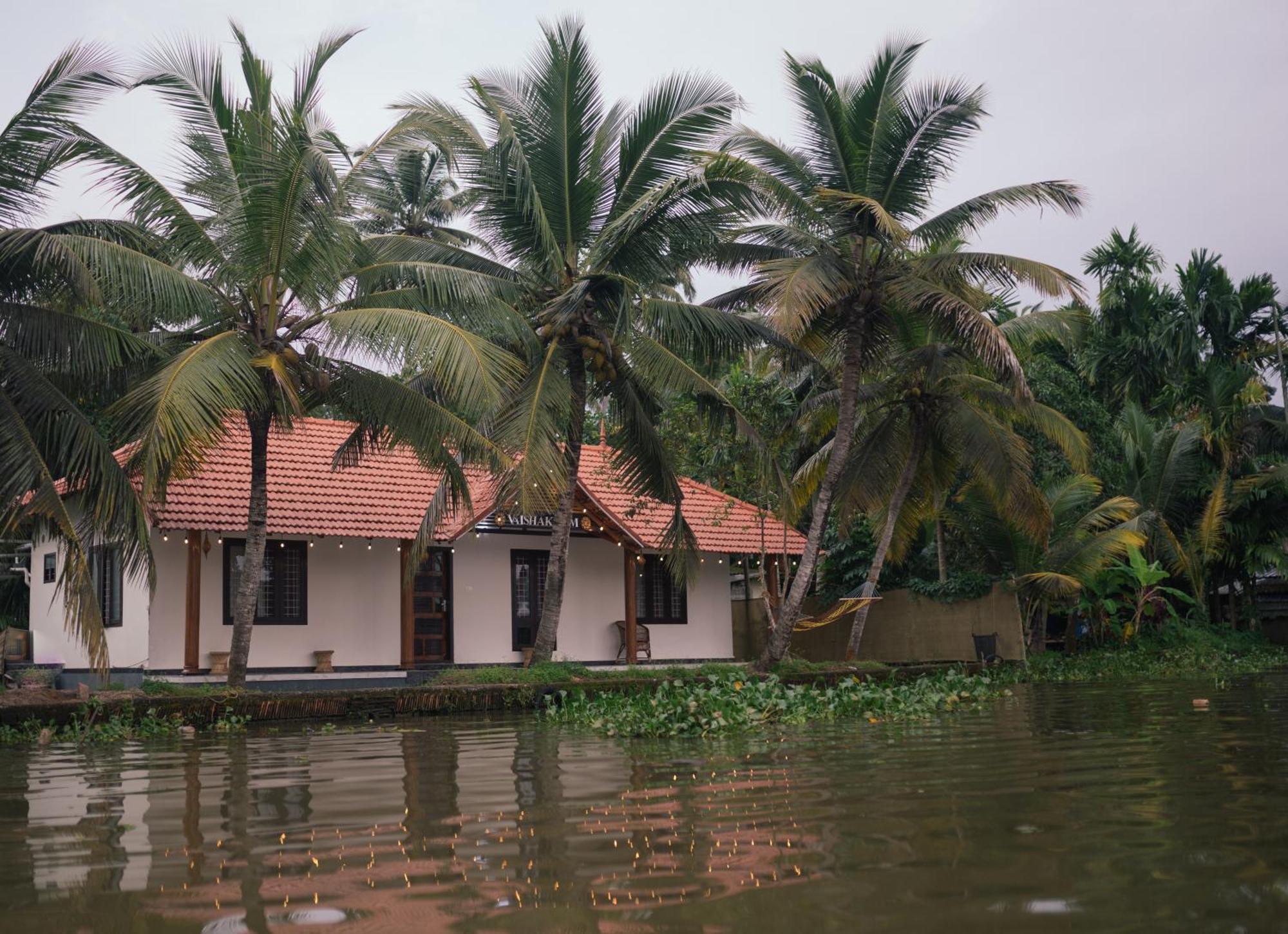 Tulsi Kayal Retreat Champakulam Exterior foto