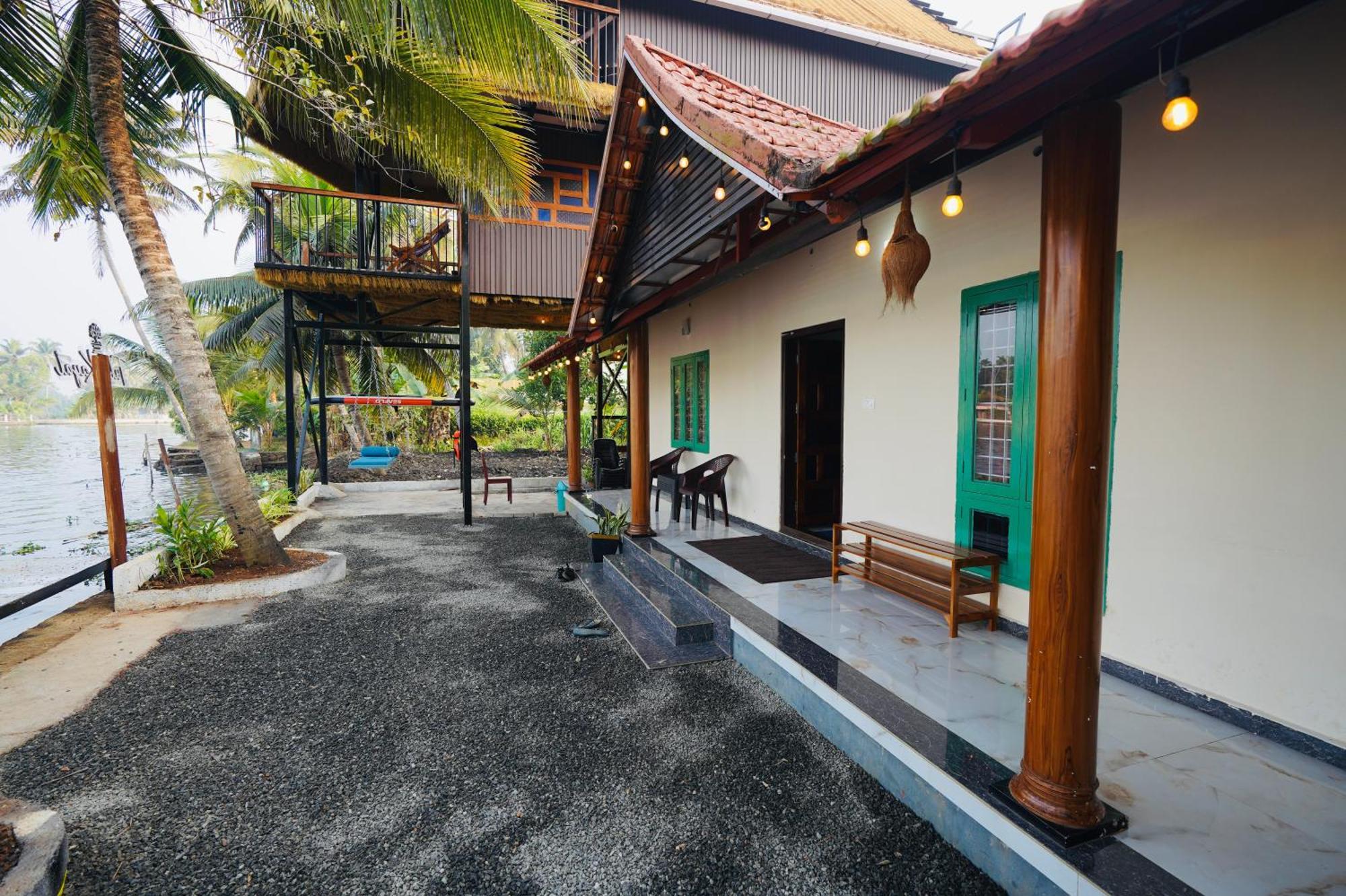 Tulsi Kayal Retreat Champakulam Exterior foto