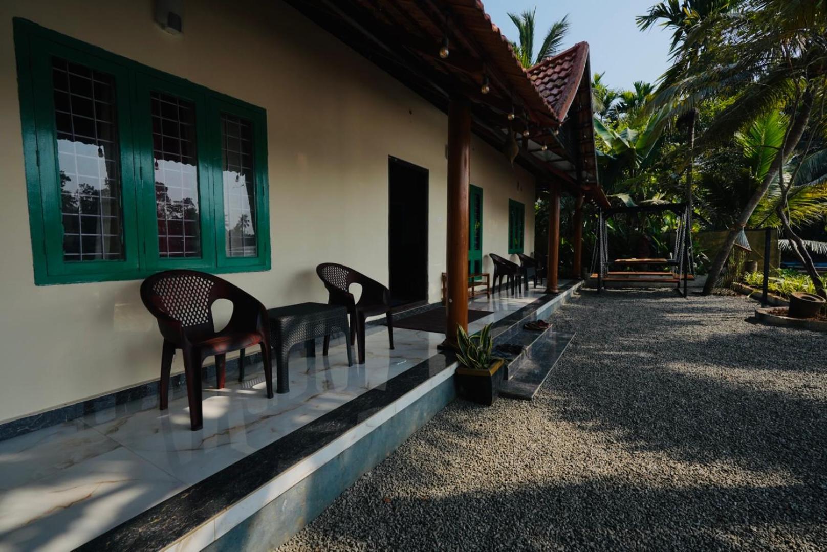 Tulsi Kayal Retreat Champakulam Exterior foto
