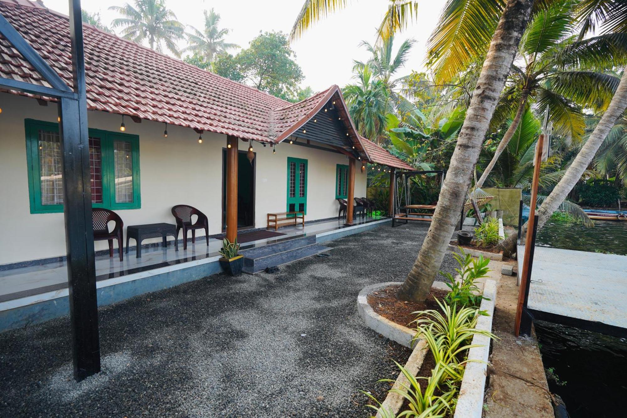 Tulsi Kayal Retreat Champakulam Exterior foto
