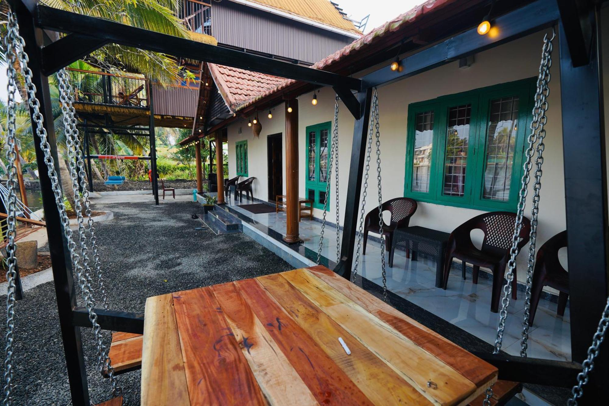 Tulsi Kayal Retreat Champakulam Exterior foto