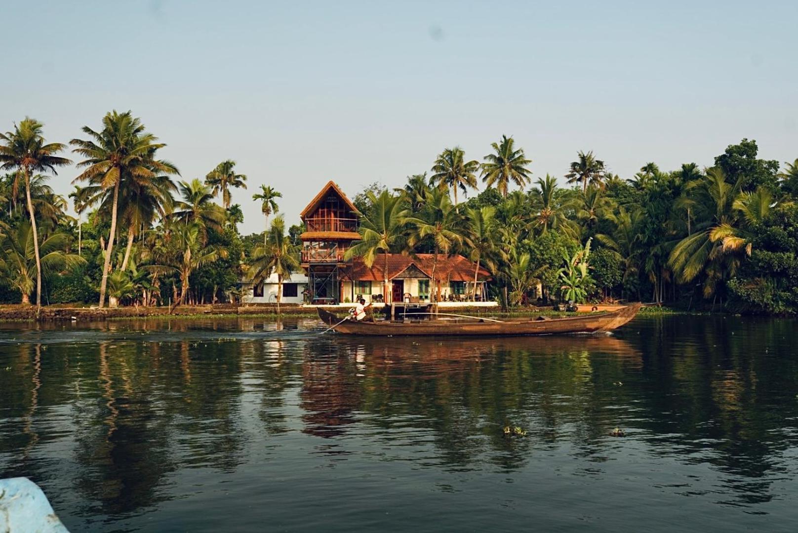 Tulsi Kayal Retreat Champakulam Exterior foto